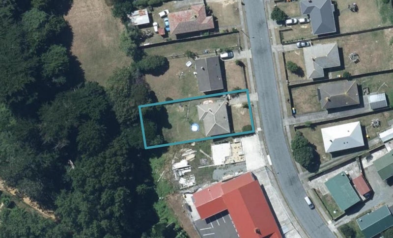 69 Kokiri Crescent, Waitangirua, Porirua - Carousel 1