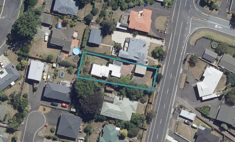11 Hillcrest Road, Hillcrest, Hamilton - Carousel 1