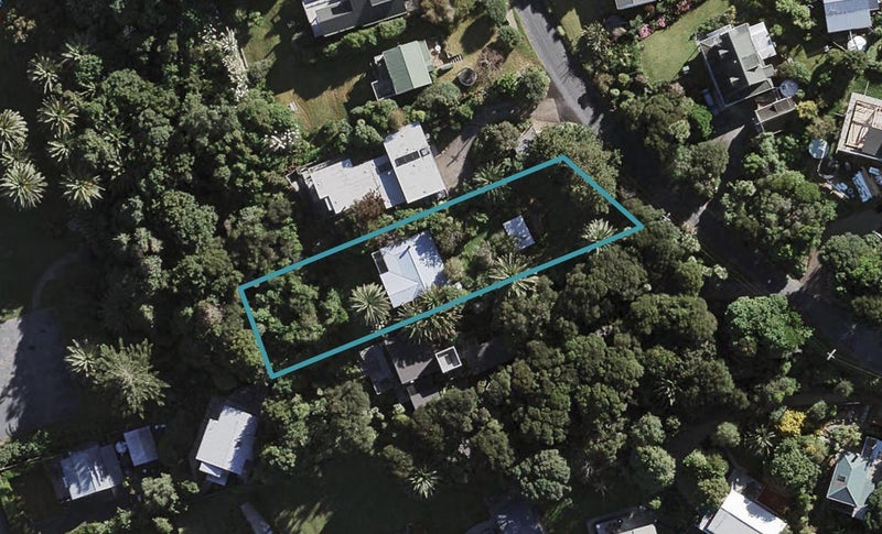 10 Matapana Road, Palm Beach, Waiheke Island - Carousel 1