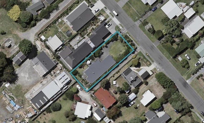 28 Rangihiroa Street, Waikanae Beach, Waikanae - Carousel 1