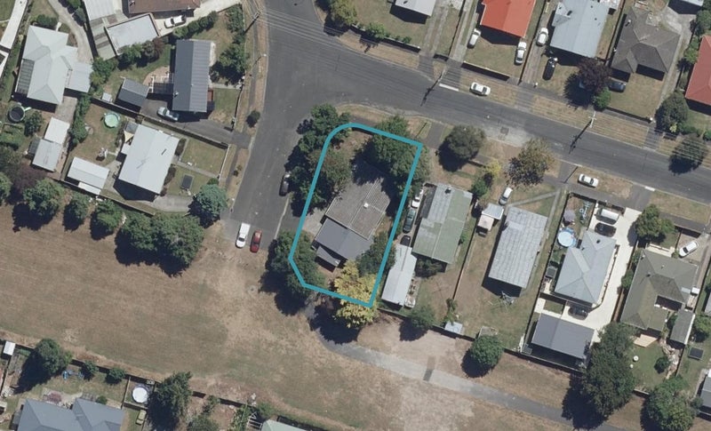 69 Yvonne Street, Melville, Hamilton - Carousel 1