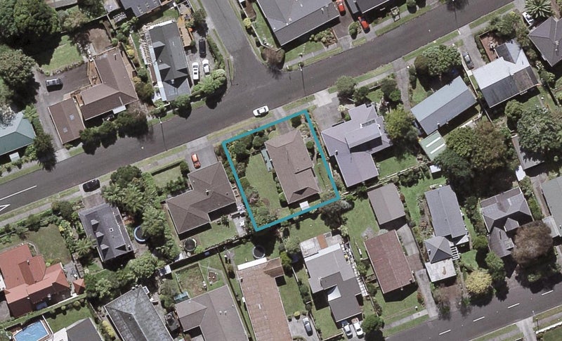 21 Fairfax Terrace, Frankleigh Park, New Plymouth - Carousel 1