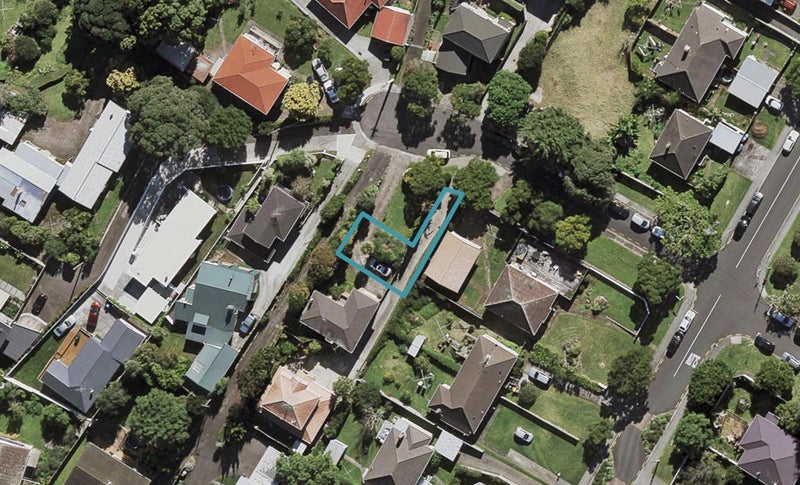 2B Wendell Place, Greenlane, Auckland - Carousel 1