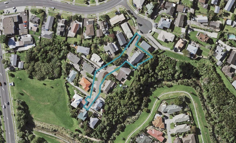 23 Jay Court, Botany Downs, Auckland - Carousel 1