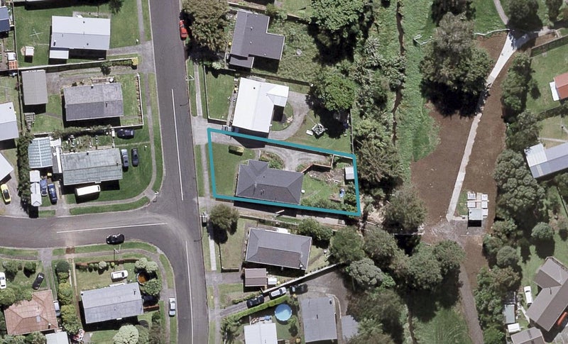 24 Camellia Avenue, Bell Block, New Plymouth - Carousel 1