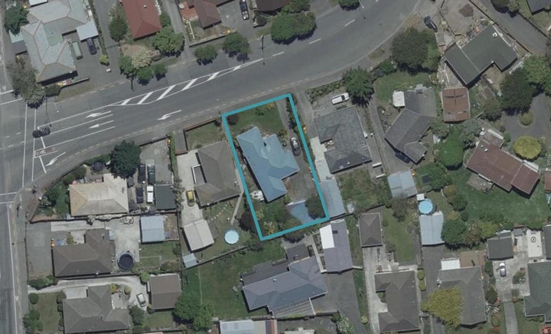 323 Lake Terrace Road, Shirley, Christchurch - Carousel 1