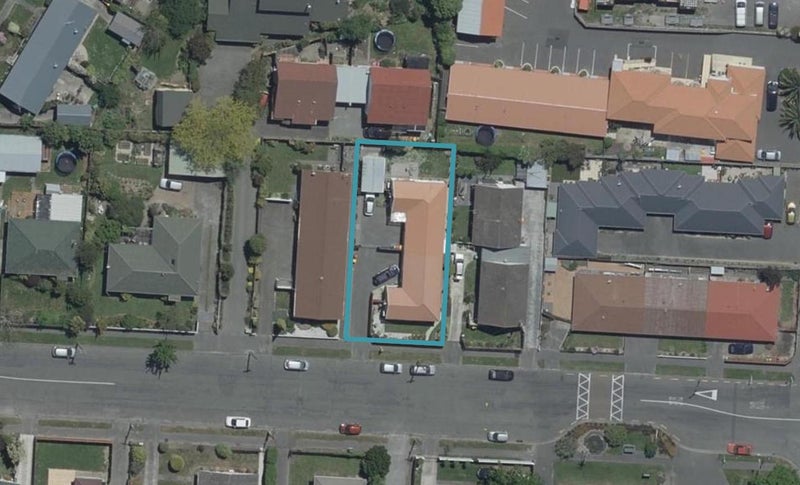 2/8 Tuckers Road, Redwood, Christchurch - Carousel 1