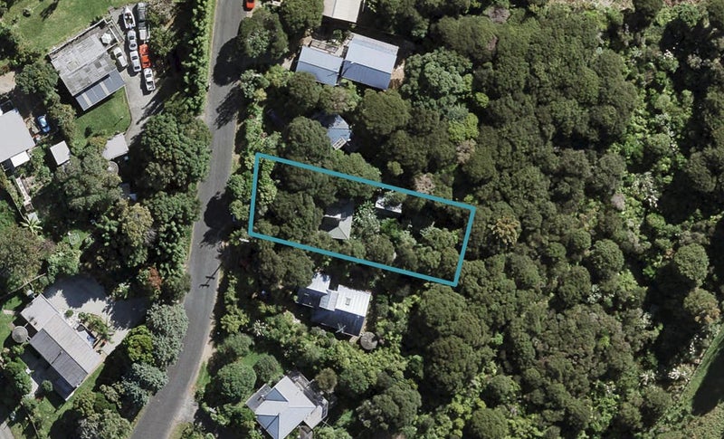 32 Karaka Road, Oneroa, Waiheke Island - Carousel 1