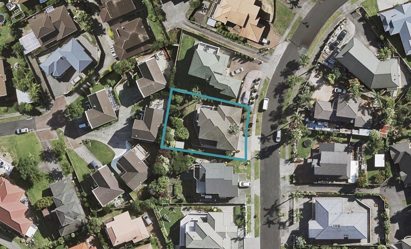23 Ribbonwood Crescent, Goodwood Heights, Auckland - Carousel 1