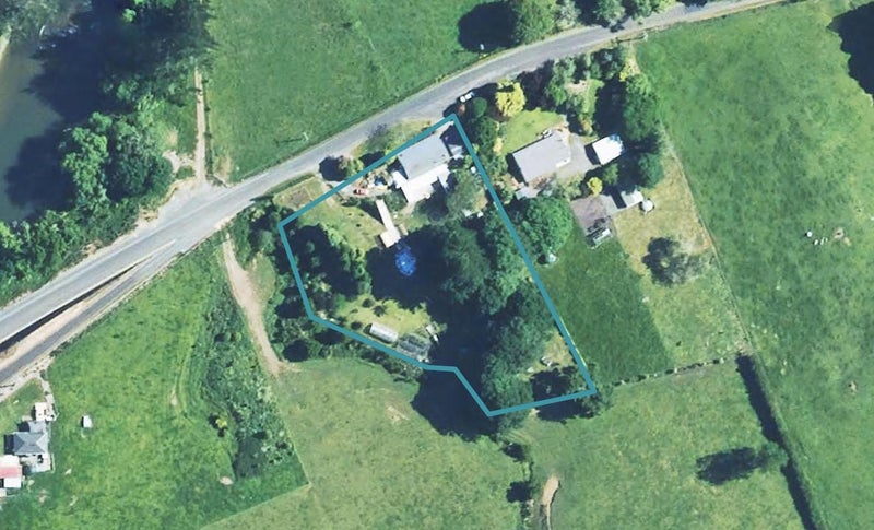 1798 Tarata Road, Tarata, Inglewood - Carousel 1