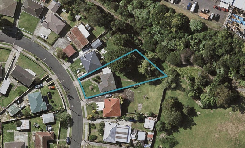 11 Antrim Crescent, Otara, Auckland - Carousel 1