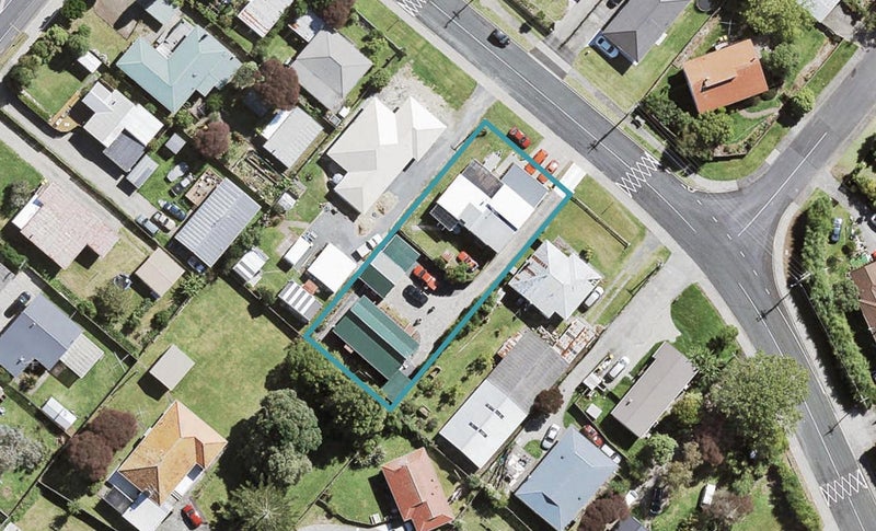 27 Parrs Cross Road, Henderson, Auckland - Carousel 1