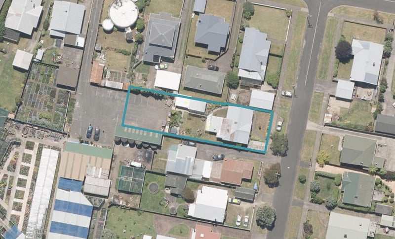 2 Central Avenue, Gonville, Whanganui - Carousel 1