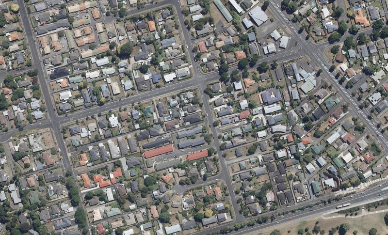 25A Graham Street, Hamilton East, Hamilton - Carousel 1