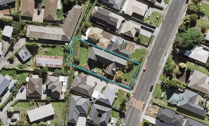 46 Olsen Avenue, Hillsborough, Auckland - Carousel 1