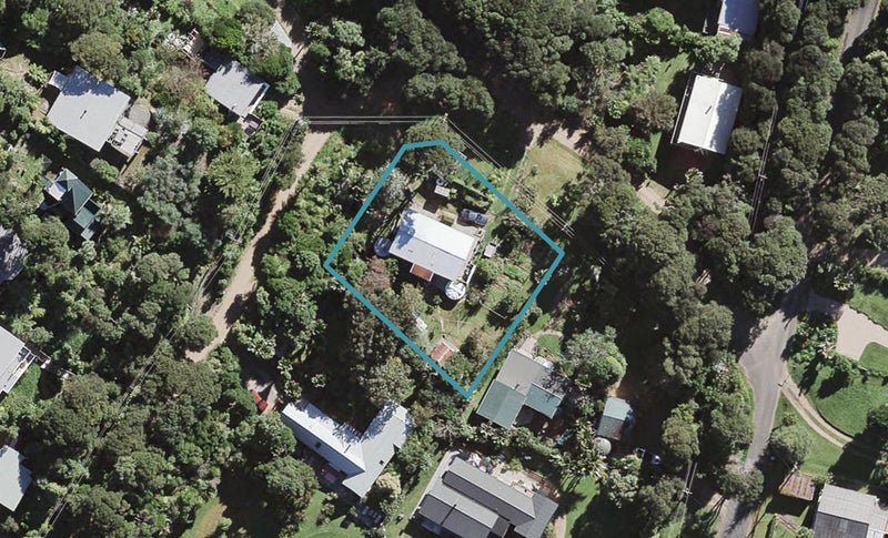 1 Wairua Road, Omiha, Waiheke Island - Carousel 1