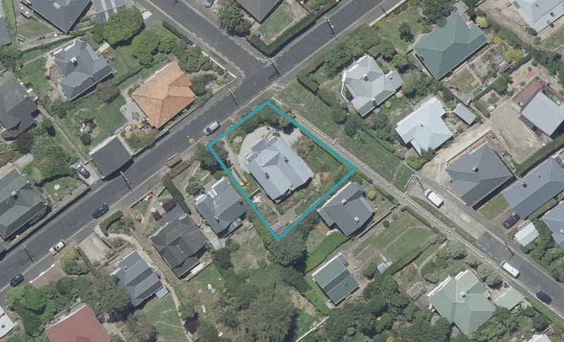 33 Hereford Street, Kaikorai, Dunedin - Carousel 1
