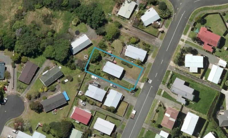 66 Eden Terrace, Kamo, Whangarei - Carousel 1