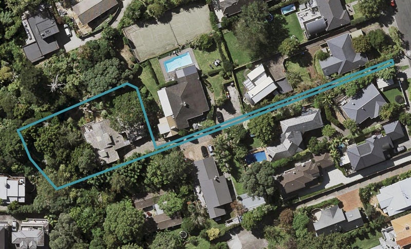 48A Waiatarua Road, Remuera, Auckland - Carousel 1