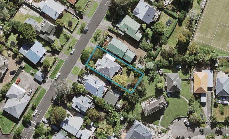 40 Huntingtree Avenue, Sandringham, Auckland - Carousel 1