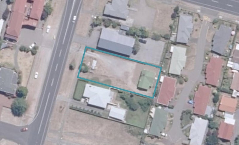 53 Kaimanawa Street, Taupo - Carousel 1