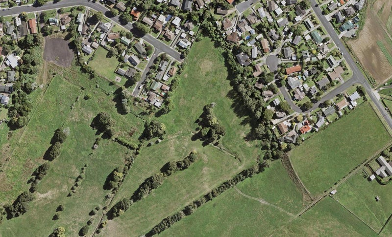 79 Bellfield Road, Ōpaheke, Papakura - Carousel 1