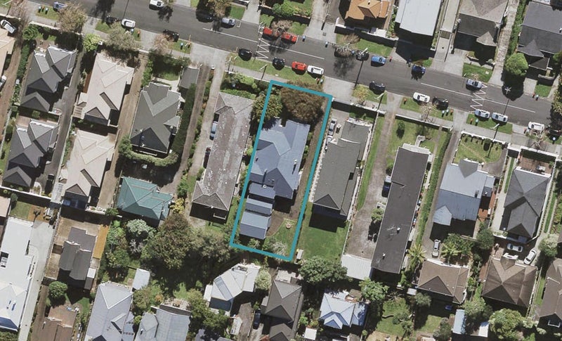 20 Queen Mary Avenue, Epsom, Auckland - Carousel 1