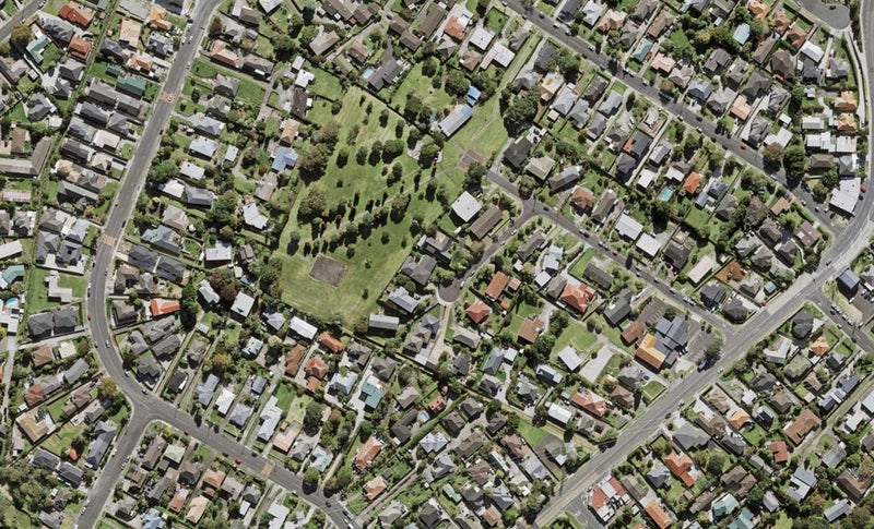5 LINDSAY PL, Hillsborough, Auckland - Carousel 1
