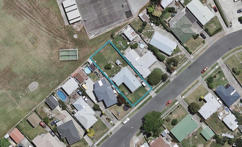 29 Morris Spence Avenue, Onekawa, Napier - Carousel 1