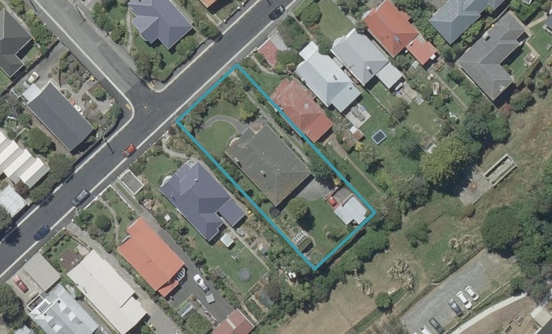 42 Warden Street, Opoho, Dunedin - Carousel 1