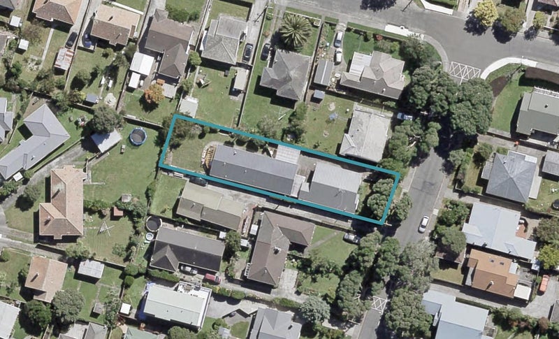 1/11 Raymond Terrace, Fairfield, Lower Hutt - Carousel 1