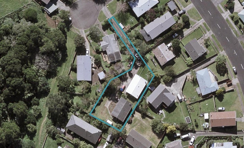 1A Skeet Place, Merrilands, New Plymouth - Carousel 1
