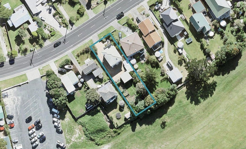 1343 Whangaparaoa Road, Army Bay, Whangaparaoa - Carousel 1