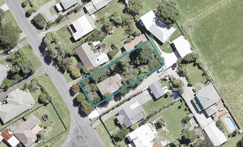 19 MacLaren Street, Maymorn, Upper Hutt - Carousel 1