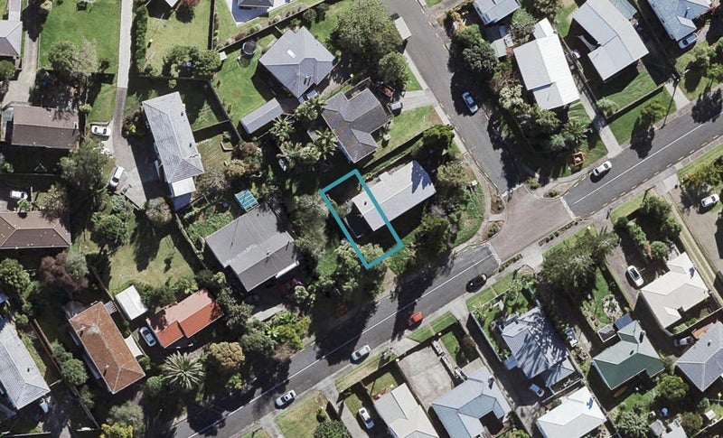 41B Peach Road, Glenfield, Auckland - Carousel 1