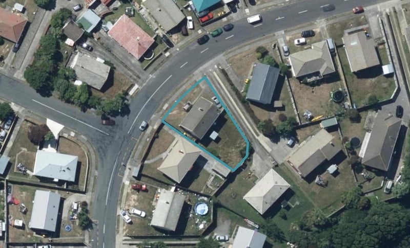 19 Takapuwahia Drive, Takapuwahia, Porirua - Carousel 1