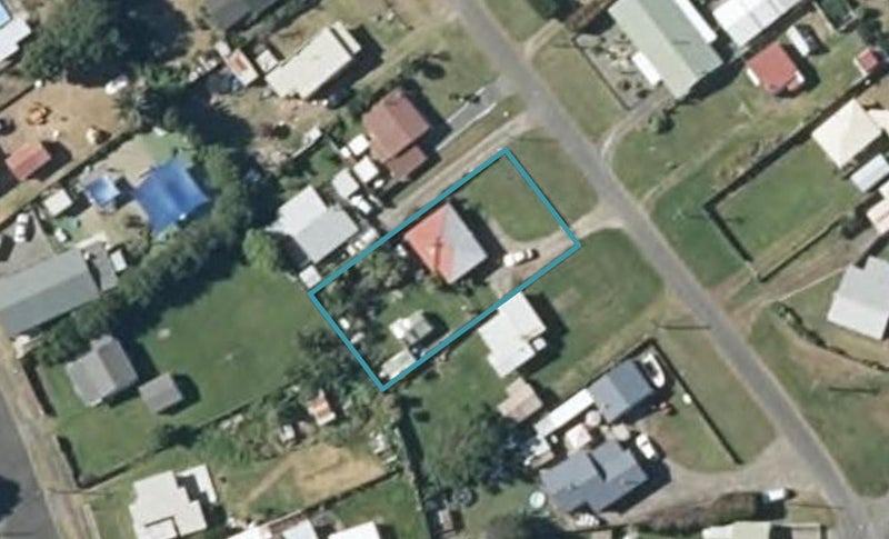 4 Hart Street, Foxton Beach, Foxton - Carousel 1
