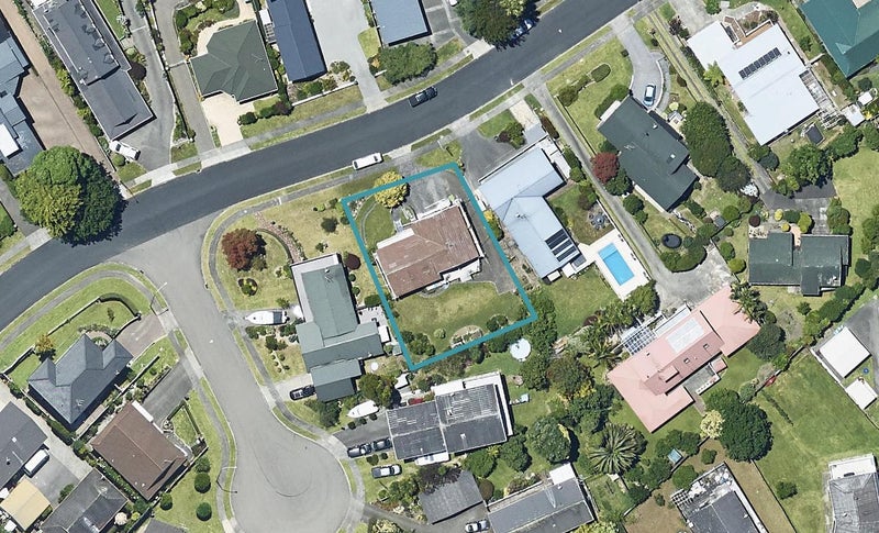 18 Forrester Drive, Welcome Bay, Tauranga - Carousel 1