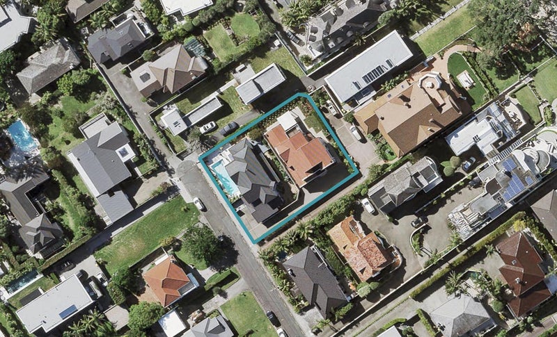 2/0 William Street, Takapuna, Auckland - Carousel 1