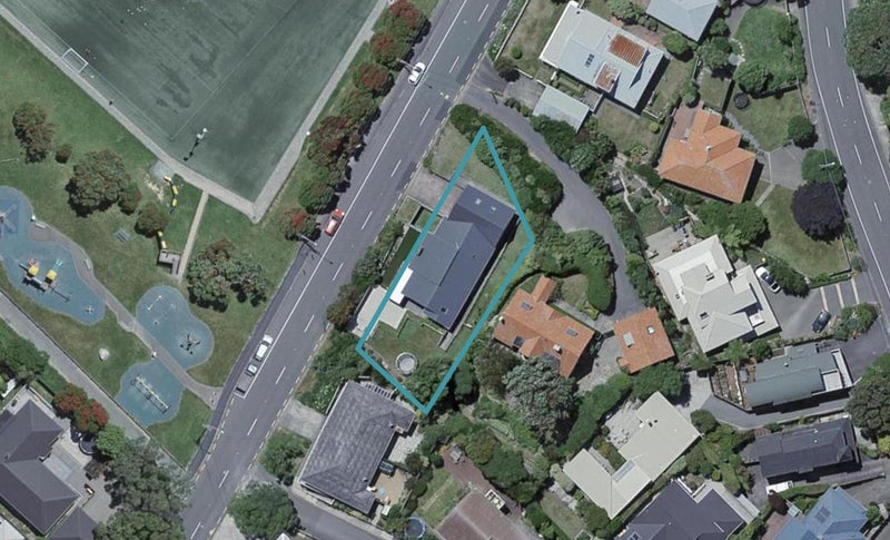 95 Cockayne Road, Khandallah, Wellington - Carousel 1