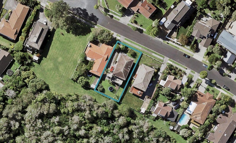 3 Curacao Place, Half Moon Bay, Auckland - Carousel 1