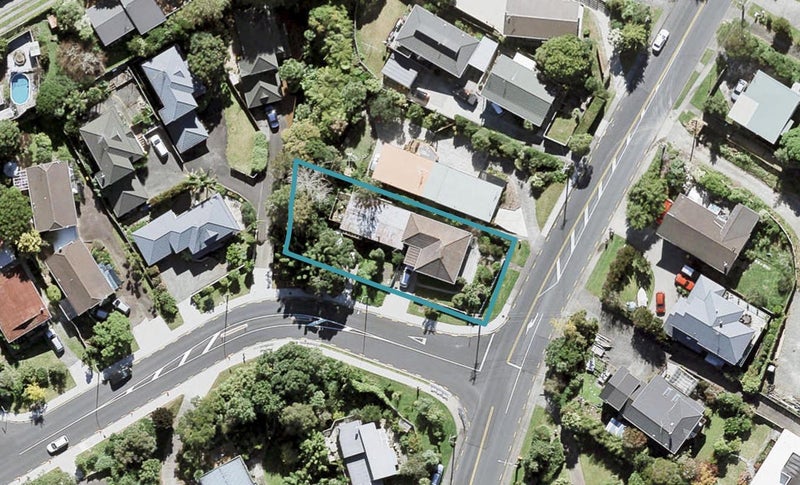 2/120 Deep Creek Road, Torbay, Auckland - Carousel 1