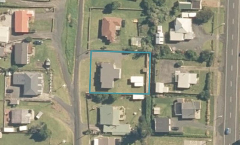 9 Tainui Street, Mōkau - Carousel 1