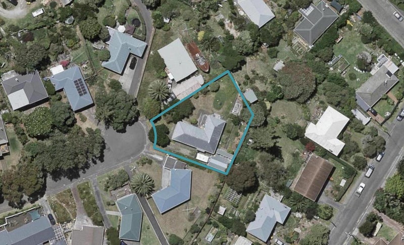 20 Porter Place, Paekakariki - Carousel 1