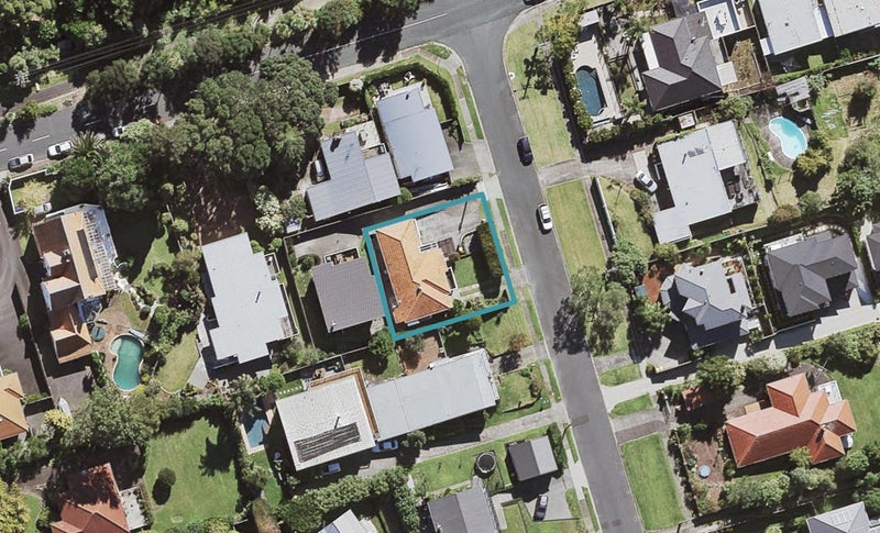 14 Bank Street, Hillcrest, Auckland - Carousel 1