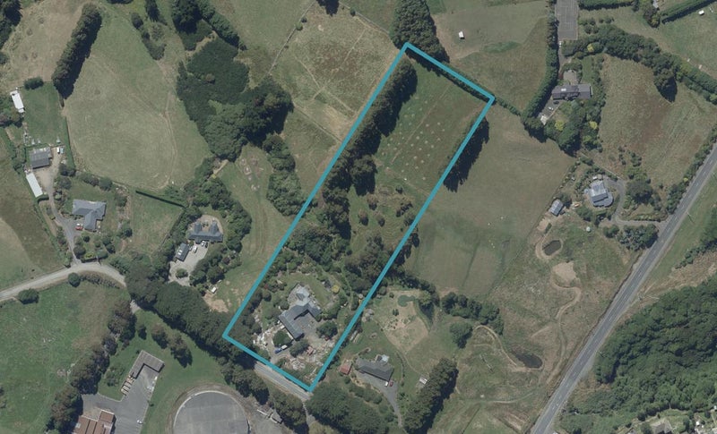 20 Brinsdon Road, Halfway Bush, Dunedin - Carousel 1