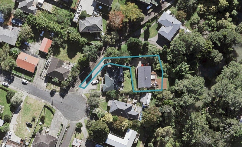 12A Alston Avenue, Kelston, Auckland - Carousel 1
