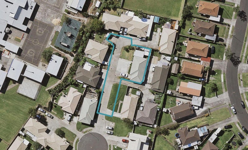 25 Serenity Place, Otara, Auckland - Carousel 1