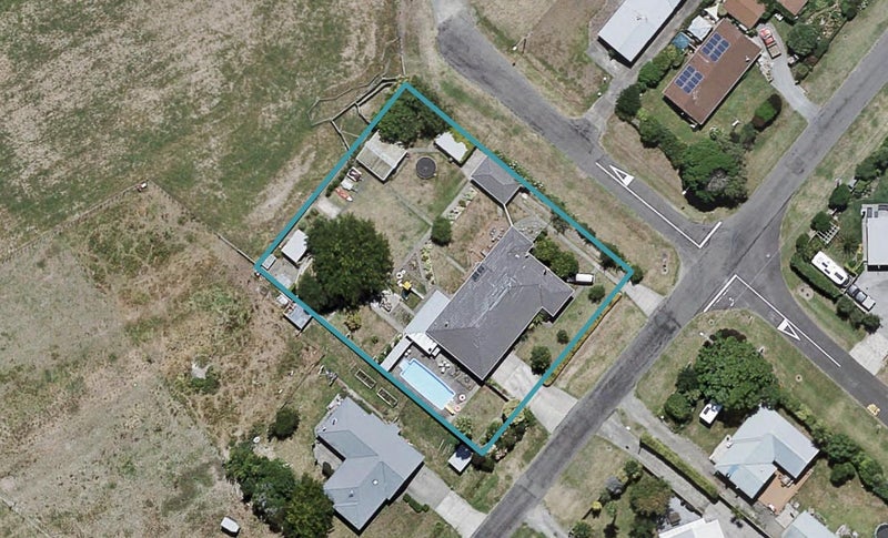 6 Sheehan Street, Bay View, Napier - Carousel 1