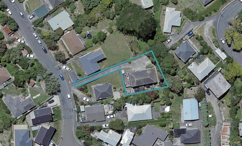 43A Lyndfield Lane, Newlands, Wellington - Carousel 1